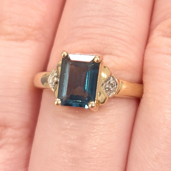 Jewelry - Vintage 14K Gold London Blue Topaz Ring: Emerald Cut Solitaire, Size 7